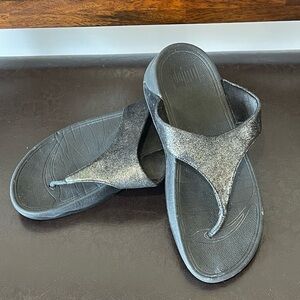 Fitflop size 7  flip flops thong toe post sandals micro wobbleboard